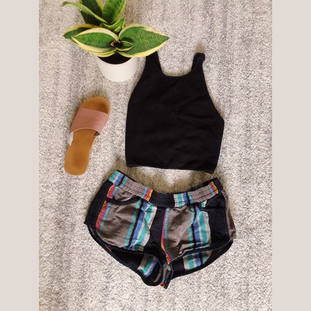 🏷 SOLD Volcom Women’s Shorts